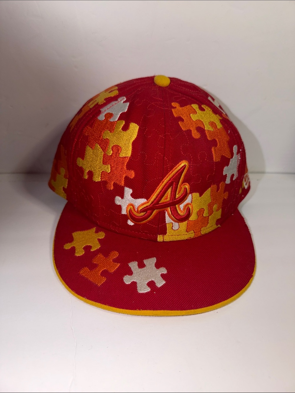 Atlanta Braves Red Puzzle Piece Men’s Snapback Hat